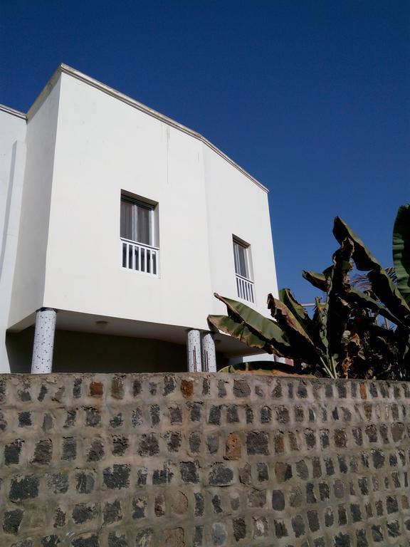 Chez Momar, Surf Trip Apartamento Dakar Exterior foto